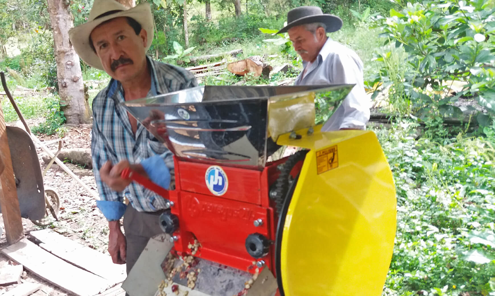 En Boyacá se entregaron más de 40 Pulperos Horizontales DH-2 ½ para el procesamiento del café.